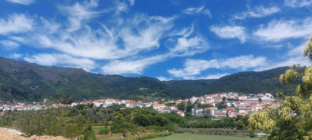 شقة A Casa Da Rapariga De Cabelo Azul مانتيغاز المظهر الخارجي الصورة